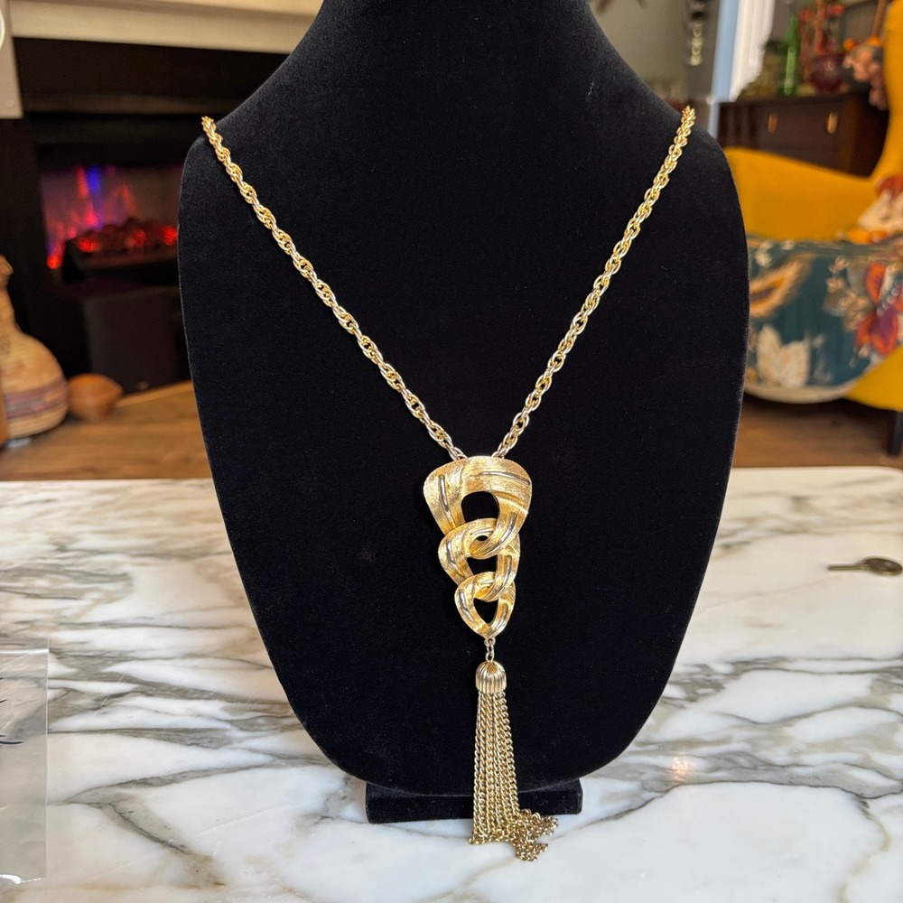 Lisner Vintage Brutalist Gold Silver Two Tone Tassel Pendant Necklace